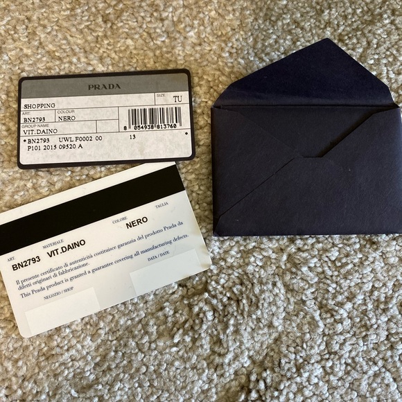 Prada Large black leather bag - Picture 9 of 9